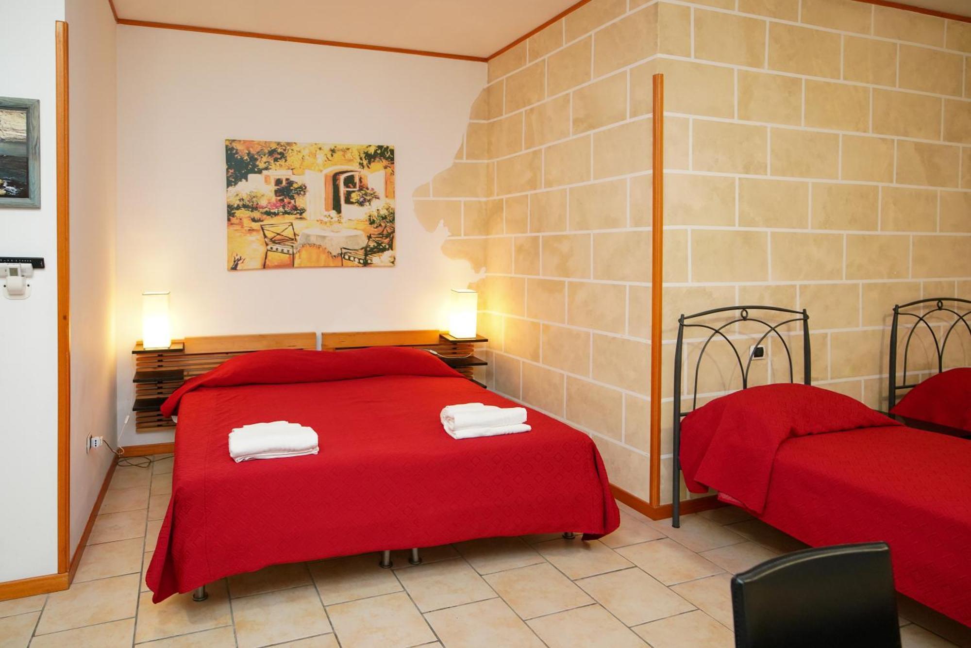 Aparthotel Lupiae